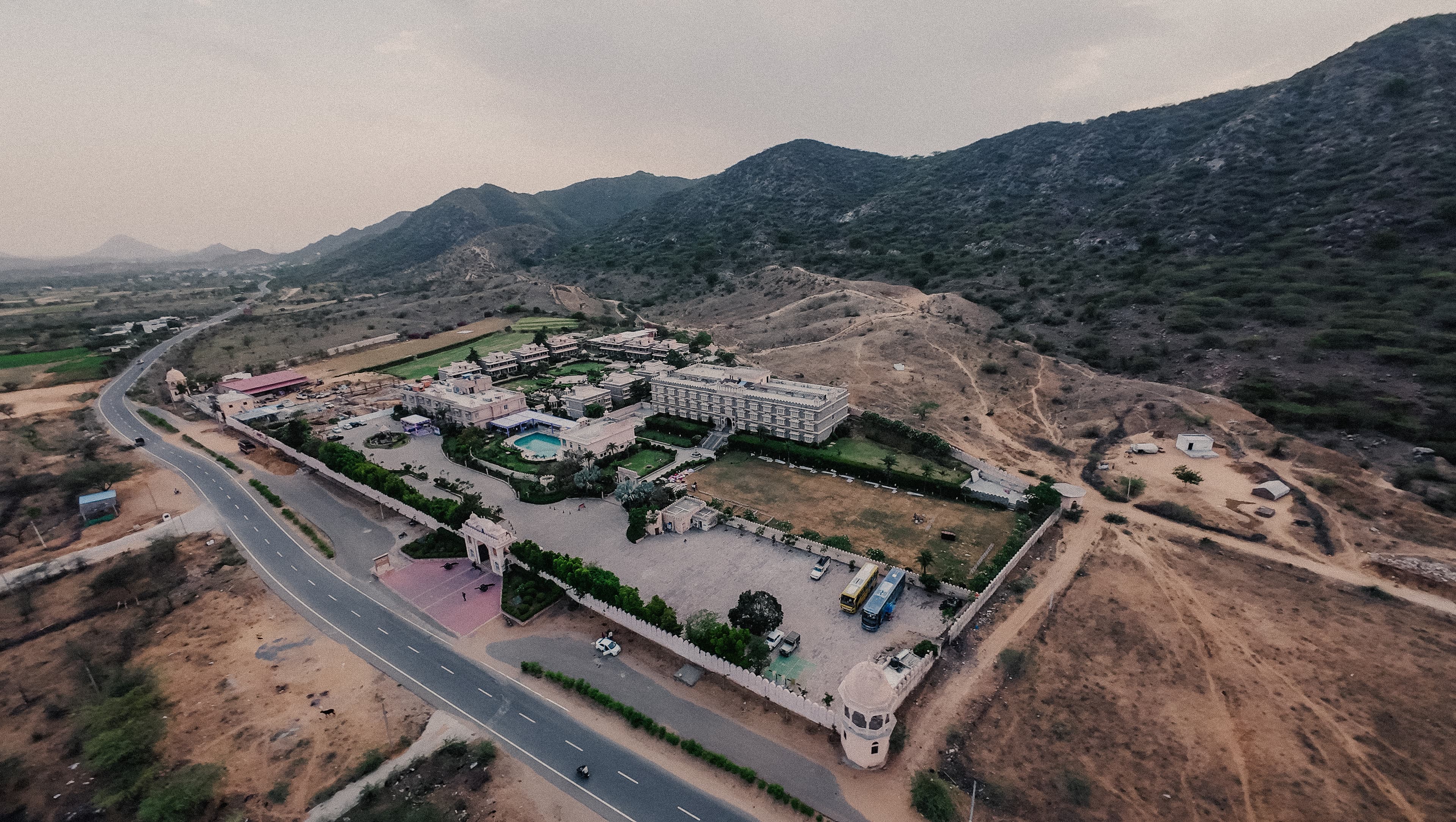 The Grand Estate Wedding — wedding photography by The Wedding Bella